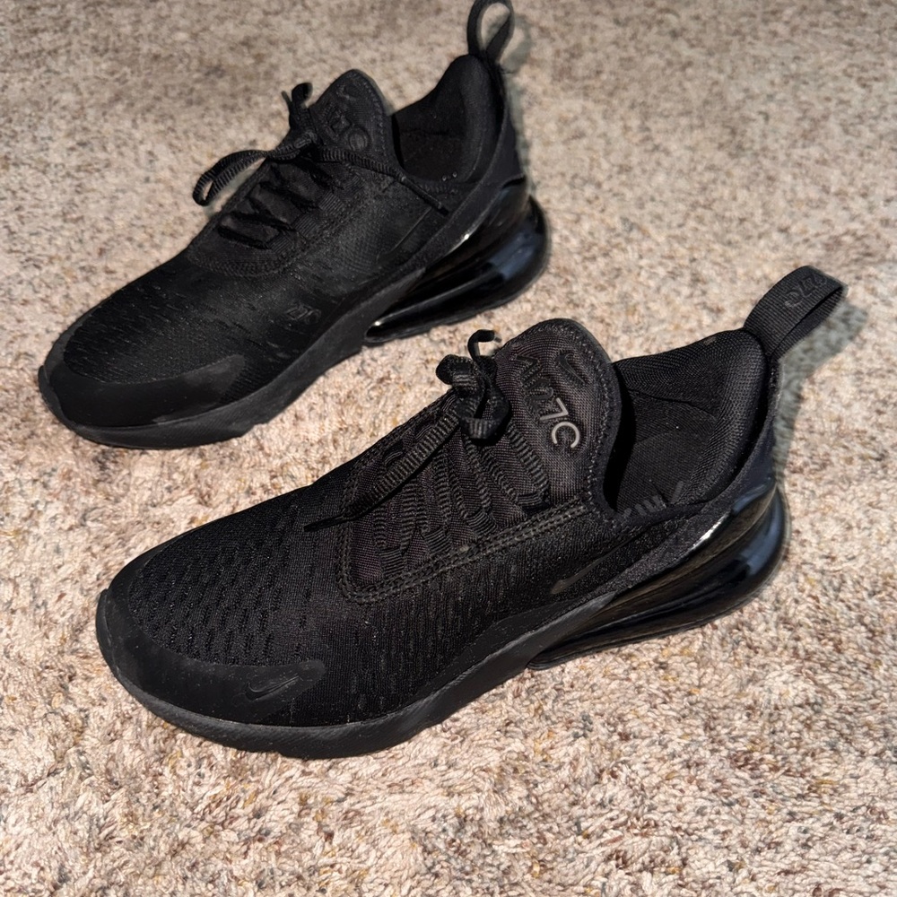 Nike Woman's Black Air Max 270 Shoe